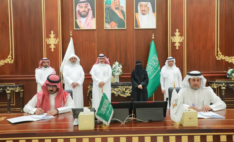 برعاية رئيس الجامعة...مركز خدمات التوظيف وشؤون الخريجين يوقع اتفاقيات مع بلدية المجمعة وعدد من جهات القطاع الخاص  - اتفاقيات مركز الخريجين