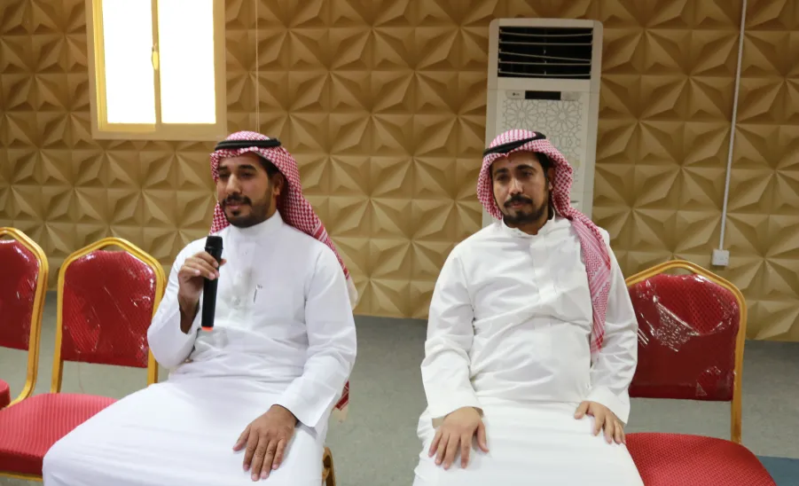 الإدارة تحتفل بعد تحقيق المركز الأول بجائزة رئيس الجامعة للجودة والتميز - 6