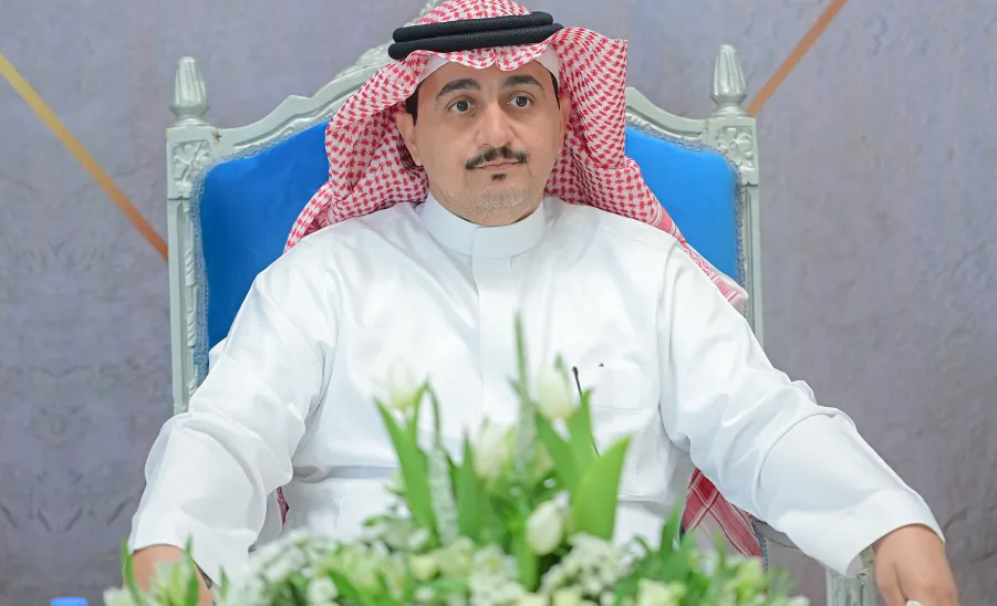 خلال ملتقى الفصول الثلاثة... رئيس الجامعة "الأستاذ الدكتور المزعل" يؤكد: المواءمة بين المخرجات وسوق العمل من أولويات الجامعة -  جامعة المجمعة 