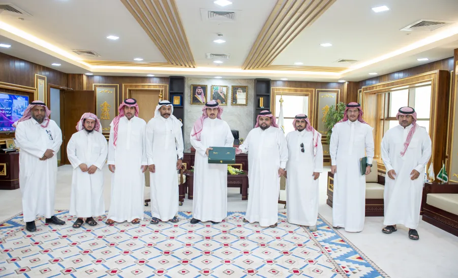 MU RECTOR REVIEWS SERVICE BUSINESS PLAN FOR NEW ACADEMIC YEAR  -  جامعة المجمعة 