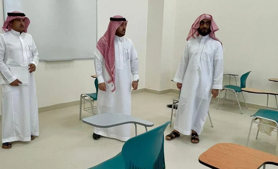 عميد الكلية التطبيقية يتفقد المقر الجديد لأقسام الطالبات في مجمع الطالبات بالمدينة الجامعية بالمجمعة -  fig1