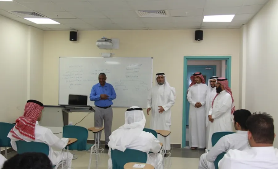 Vice Rector for Educational Affairs on visit to the College 
 - زيارة وكيل الجامعة للشؤون التعليمية للكلية