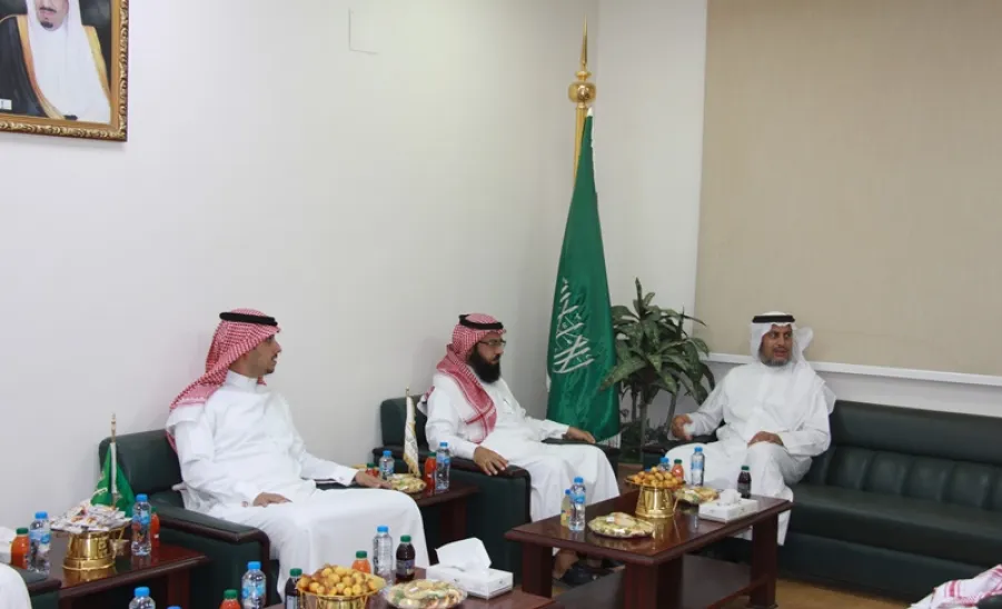 Vice Rector for Educational Affairs on visit to the College 
 - زيارة وكيل الجامعة للشؤون التعليمية للكلية