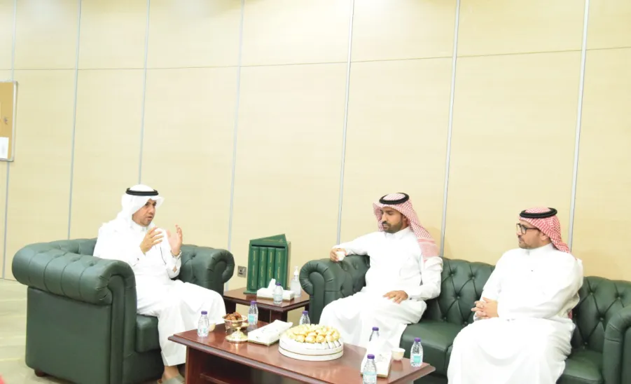 للاطلاع على سير عمل الخطة التشغيلية وإنجازات العمادة في الفترة الماضية :    وكيل الجامعة للدراسات العليا والبحث العلمي يزور عمادة البحث العلمي والمراكز البحثية   -  جامعة المجمعة