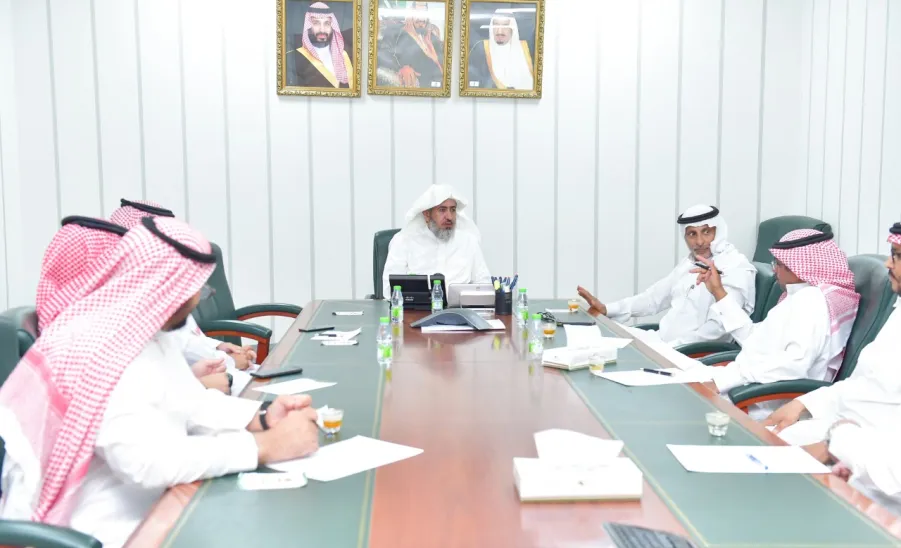 MU VICE-RECTOR FOLLOWS-UP THE PROCESS OF MOVING TO NEW BUILDINGS -  جامعة المجمعة 