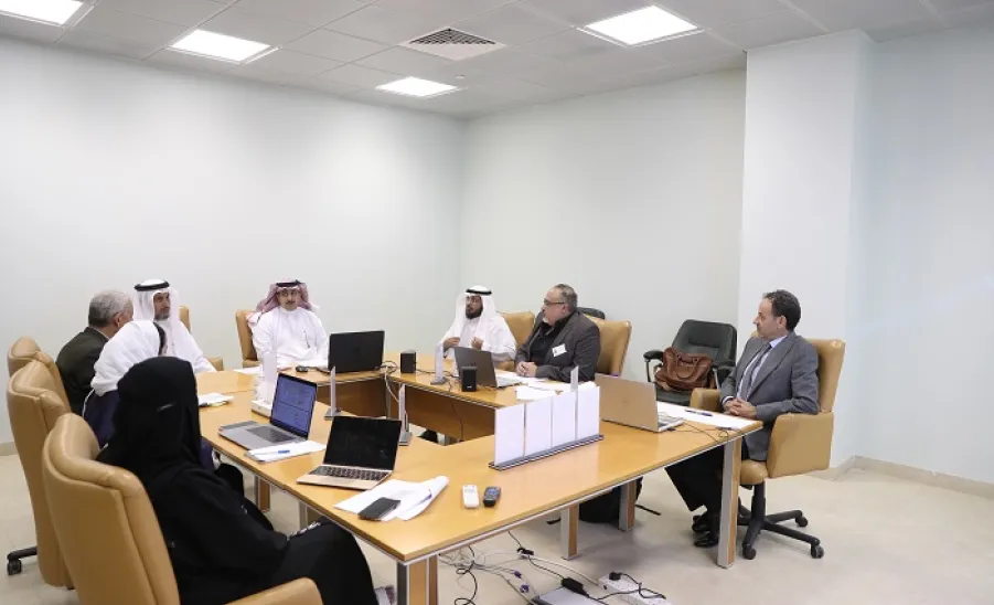 MU RECTOR OVERSEE THE ON-SITE MEETING FOR ASSESSING MASTER OF SCIENCE IN NURSING FOR ACCREDITATION - جامعة المجمعة