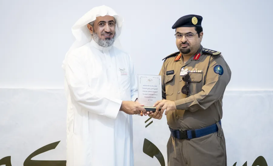 MU VICE-RECTOR LAUNCHES ROAD SAFETY AWARENESS EXHIBITION  -  جامعة المجمعة 