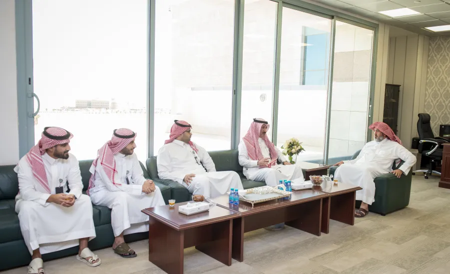 لبحث أوجه التعاون المشتركة بين الجامعة والهيئة : وكيل الجامعة يلتقي بوفد فريق الهيئة السعودية للمواصفات والمقاييس والجودة -  لبحث أوجه التعاون المشتركة بين الجامعة والهيئة : وكيل الجامعة يلتقي بوفد فريق الهيئة السعودية للمواصفات والمقاييس والجودة