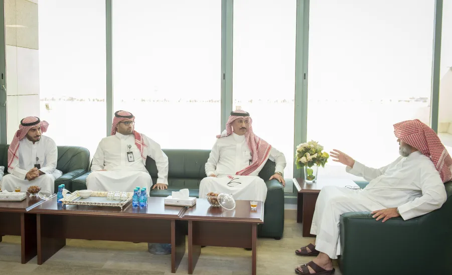 MU VICE-RECTOR WELCOMES A DELEGATION OF SASO -  جامعة المجمعة