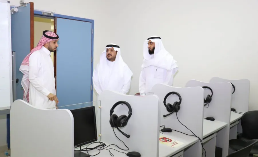 عميد الكلية يزور فرع الكلية بالزلفي لمتابعة سير الاختبارات والعملية التعليمية - fig4
