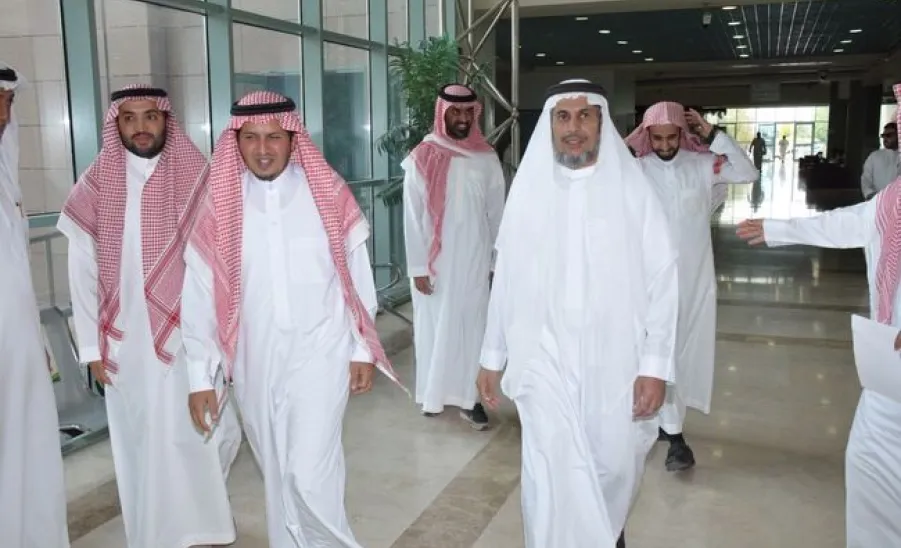 زيارة سعادة وكيل الجامعة للشؤون التعليمية أ.د محمد بن صالح العبودي لكلية التربية للوقوف على سير الاختبارات النهائية الإلكترونية  - زيارة سعادة وكيل الجامعة للشؤون التعليمية أ.د محمد بن صالح العبودي لكلية التربية للوقوف على سير الاختبارات النهائية الإلكترونية 