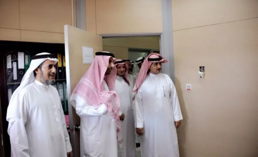 MU rector visits College of Education  -  زيارة رئيس الجامعة لكلية التربية 