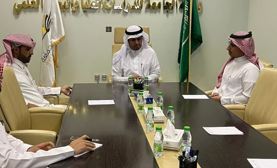 وكيل الجامعة للدراسات العليا والبحث العلمي يدشن بوابة نظام البحث العلمي - جامعة المجمعة 