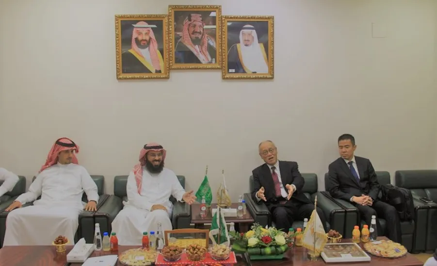 JAPAN AMBASSADOR VISITS COLLEGE OF SCIENCE AND HUMANITIES IN GHAT
 - سعادة رئيس اللجنة الدائمة لمجلس كلية العلوم و الدراسات الانسانية بالغاط يستقبل سعادة سفير دولة اليابان لدى المملكة