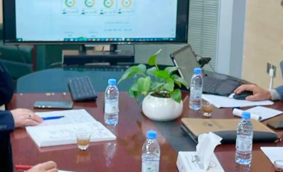 CEO of Applied College holds a meeting with the Programs and Plans Committee
 - fig2