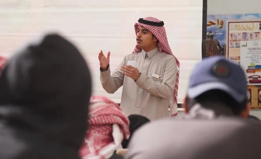 نادي الاعلام بجامعة المجمعة يقيم البرنامج التعريفي لطلبة المرحلة الثانوية - 4