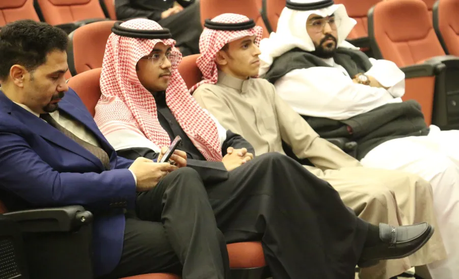عمادة شؤون الطلاب تختتم فعاليات بطولة الجامعة للخطابة للعام الجامعي 1444هـ - 3