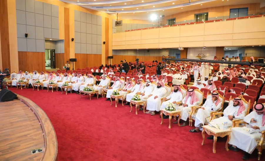 الجامعة تكرم الفائزين في مسابقتي حفظ القرآن الكريم والسنة النبوية للعام الجامعي 1444هـ و الفائزين في بطولة الجامعة للخطابة . -  جامعة المجمعة 