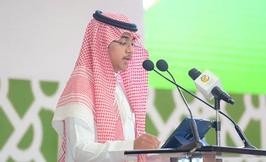 الجامعة تكرم الفائزين في مسابقتي حفظ القرآن الكريم والسنة النبوية للعام الجامعي 1444هـ و الفائزين في بطولة الجامعة للخطابة . -  جامعة المجمعة 