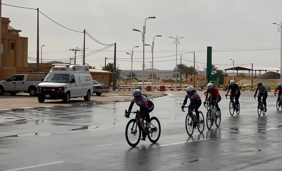MU medical team is providing therapeutic services at the Saudi Cycling Federation race 




 - اسعاف1