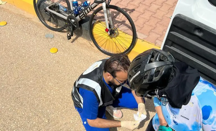 MU medical team is providing therapeutic services at the Saudi Cycling Federation race 




 - اسعاف