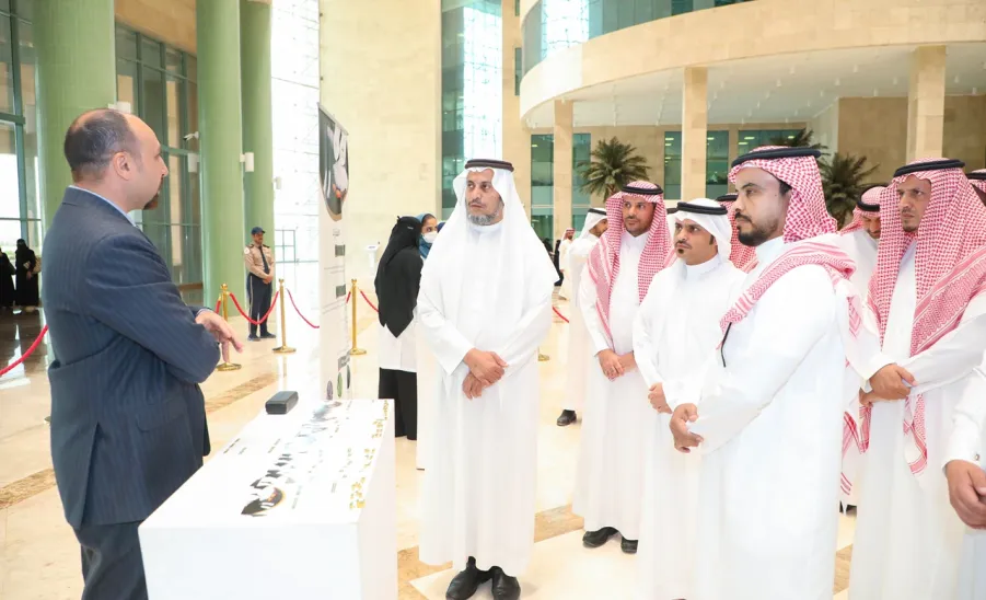 MU VICE-RECTOR LAUNCHES A DRUG AWARENESS CAMPAIGN  -  جامعة المجمعة 