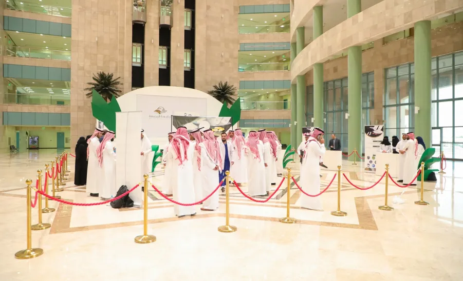 MU VICE-RECTOR LAUNCHES A DRUG AWARENESS CAMPAIGN  -  جامعة المجمعة 