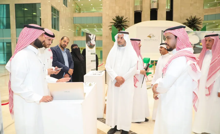 MU VICE-RECTOR LAUNCHES A DRUG AWARENESS CAMPAIGN  -  جامعة المجمعة 