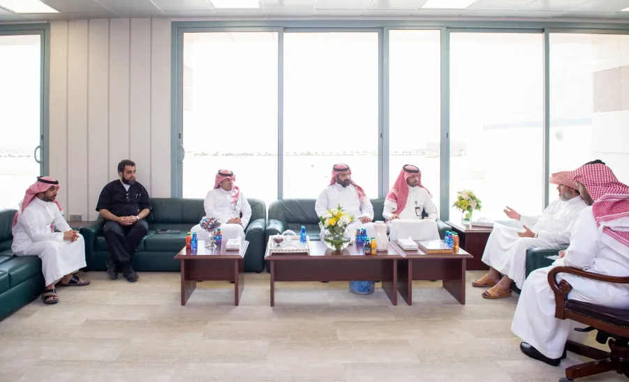 مركز الرصد والإنذار بالهيئة السعودية للمواصفات والمقاييس والجودة يزور الجامعة ويقدم ورشة عمل حول المنتجات الغير الآمنة والتي قد تلحق الضرر بصحة وسلامة المستهلكين -  مركز الرصد والإنذار بالهيئة السعودية للمواصفات والمقاييس والجودة يزور الجامعة ويقدم ورشة عمل حول المنتجات الغير الآمنة والتي قد تلحق الضرر بصحة وسلامة المستهلكين