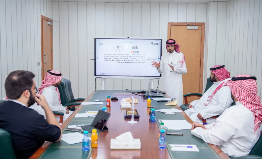 مركز الرصد والإنذار بالهيئة السعودية للمواصفات والمقاييس والجودة يزور الجامعة ويقدم ورشة عمل حول المنتجات الغير الآمنة والتي قد تلحق الضرر بصحة وسلامة المستهلكين -  مركز الرصد والإنذار بالهيئة السعودية للمواصفات والمقاييس والجودة يزور الجامعة ويقدم ورشة عمل حول المنتجات الغير الآمنة والتي قد تلحق الضرر بصحة وسلامة المستهلكين