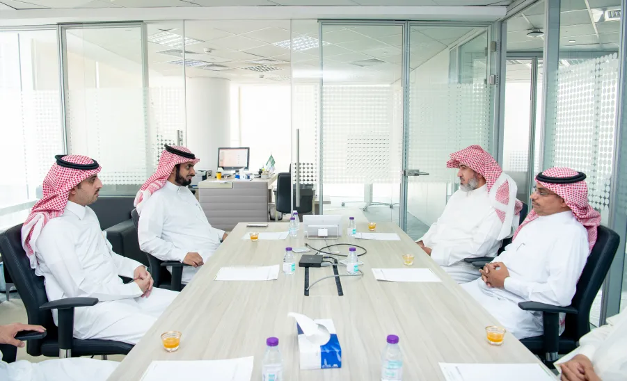 الجامعة توقع اتفاقية تعاون مشترك مع وزارة الشؤون البلدية والقروية والإسكان لطرح فرصها الاستثمارية من خلال منصة فرص   - جامعة المجمعة 
