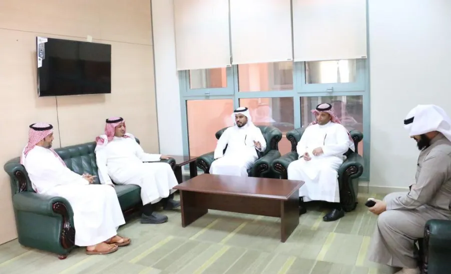 The Dean of College of Education discusses the future plans for student activity programs




 - كلية التربية