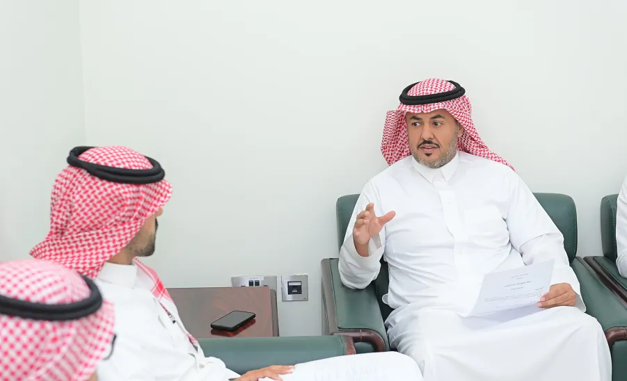 بهدف التعاون لإنتاج مواد إعلامية : مدير المركز الإعلامي يزور عميد كلية الطب -  3