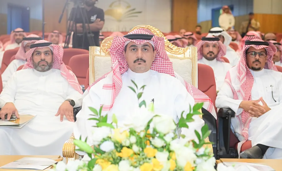 رئيس الجامعة يرعى حفل جائزته للجودة والتميز والملتقى الأول لتجديد الاعتماد المؤسسي -  جامعة المجمعة