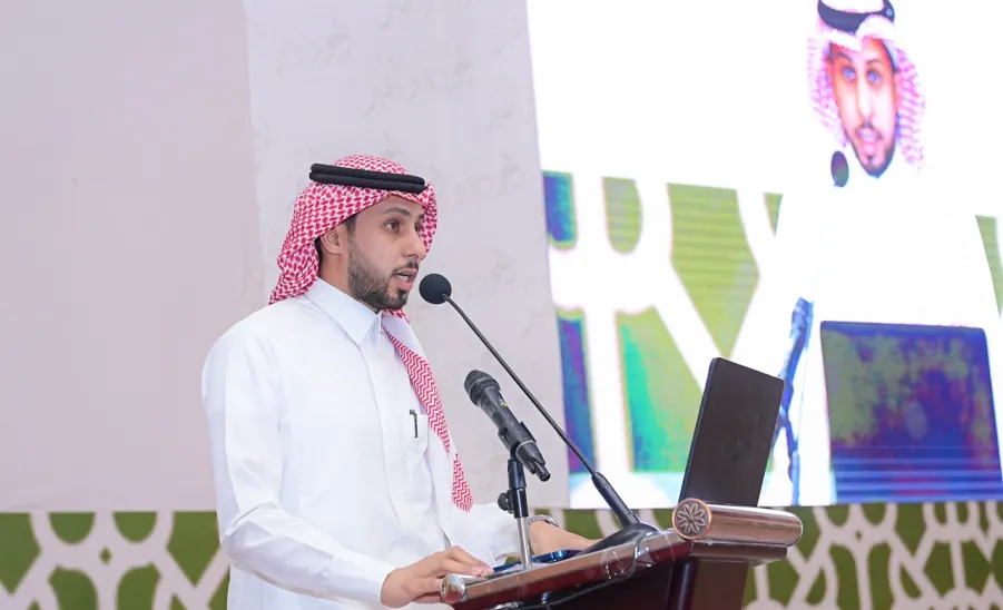 رئيس الجامعة يرعى حفل جائزته للجودة والتميز والملتقى الأول لتجديد الاعتماد المؤسسي -  جامعة المجمعة