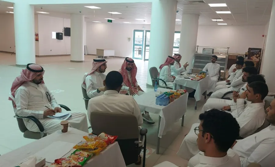 College of Engineering holds a discussion entitled "Entrepreneurship Opportunities in the Energy Sector" - كلية الهندسة تقيم جلسات حوارية متخصصة بعنوان " فرص ريادة الأعمال في قطاع الطاقة"