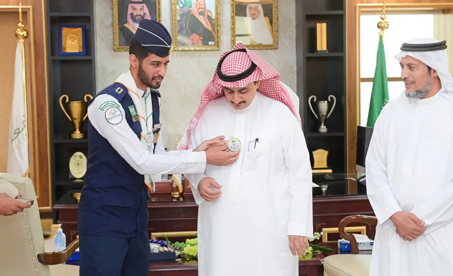 MU RECTOR WELCOMES SCOUTS WHO PARTICIPATED IN PUBLIC SERVICE FOR HAJJ - جامعة المجمعة
