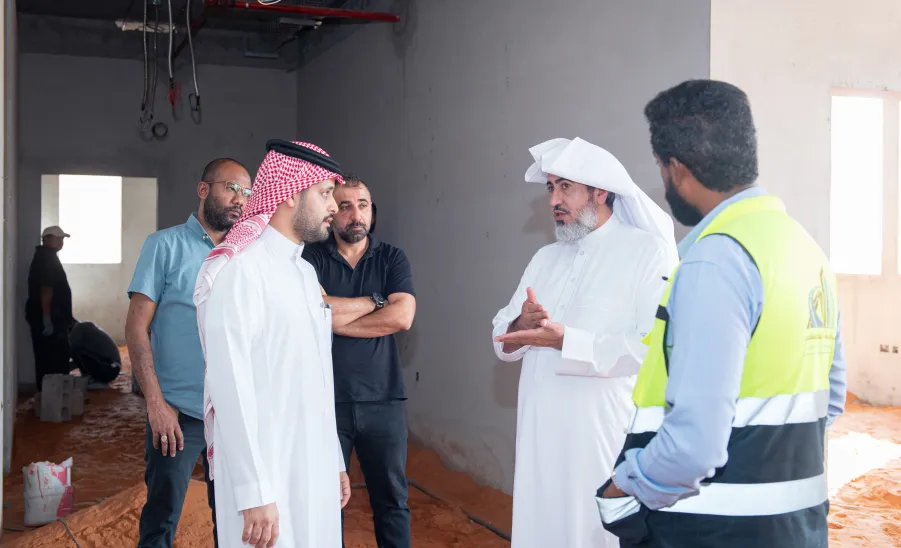 لمتابعة أعمال مشاريع المدينة الجامعية: سعادة الدكتور مسلّم الدوسري يتفقد مشروع مركز التعليم الافتراضي ومشروع تحسين البيئة الجامعية -  جامعة المجمعة 