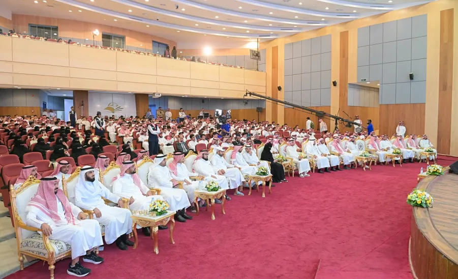 الجامعة تقيم اللقاء السنوي للطلبة المستجدين ومعرض الإرشاد الجامعي -  جامعة المجمعة 
