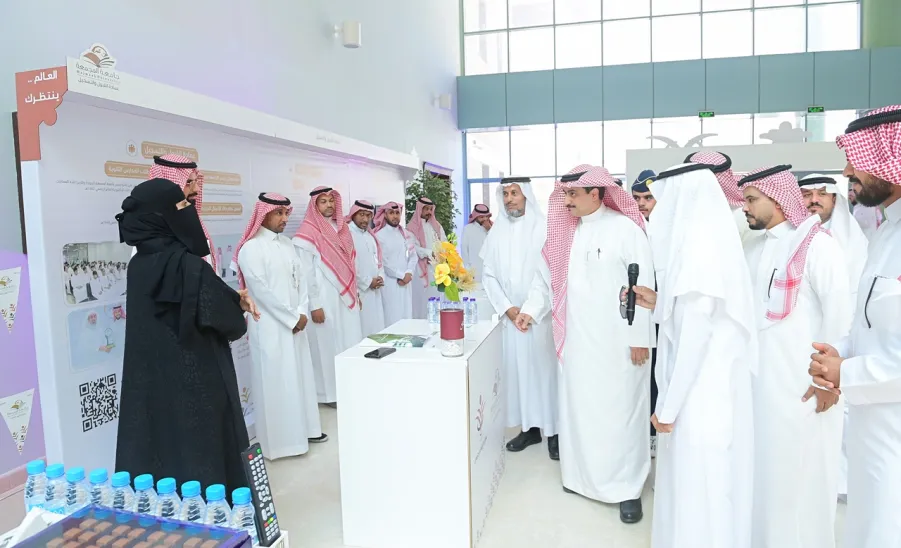الجامعة تقيم اللقاء السنوي للطلبة المستجدين ومعرض الإرشاد الجامعي -  جامعة المجمعة 