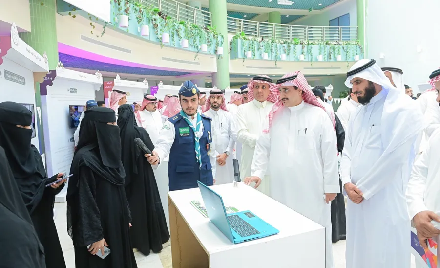 الجامعة تقيم اللقاء السنوي للطلبة المستجدين ومعرض الإرشاد الجامعي -  جامعة المجمعة 