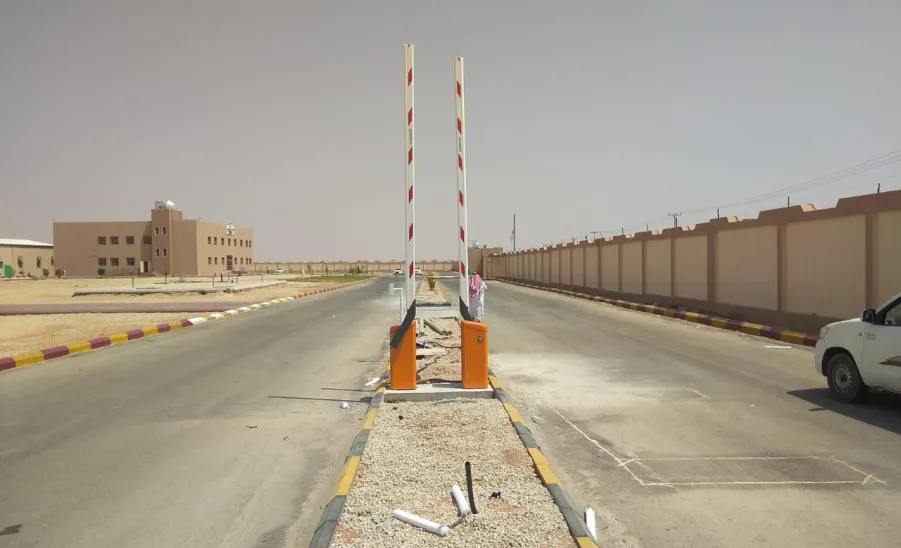 MU's security administration installed smart entrance gate for parking  - 1