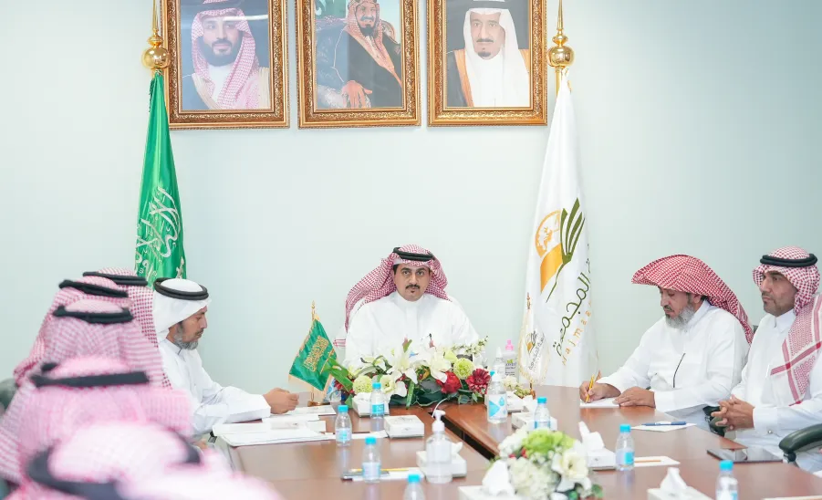 MU'S RECTOR LAUNCHES THE SELF-SPONSORED EDUCATIONAL PROGRAMS
 - جامعة المجمعة 