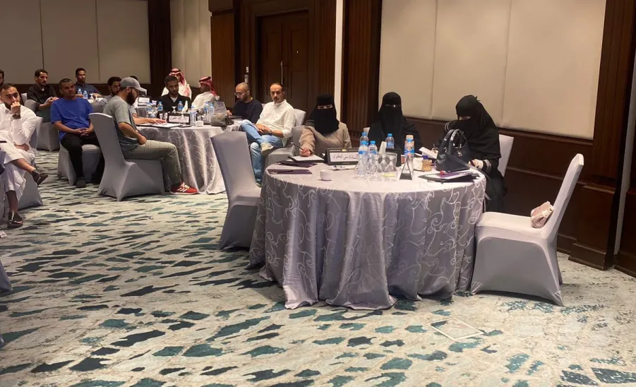 Deanship of Human Resources holds a workshop entitled (Basics of Information Governance) -  صورة