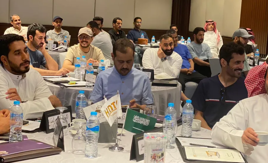 Deanship of Human Resources holds a workshop entitled (Basics of Information Governance) -  صورة