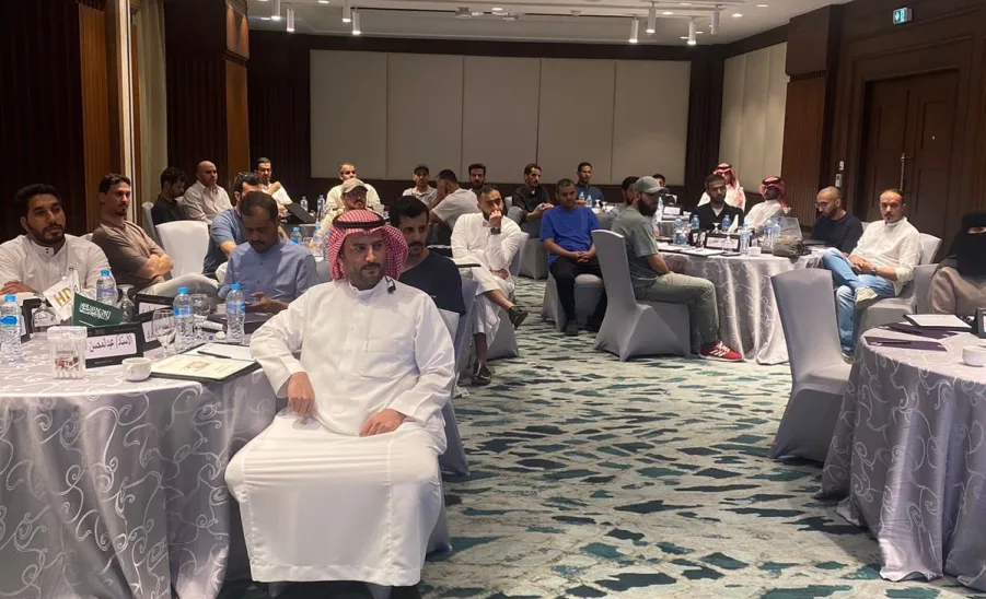 Deanship of Human Resources holds a workshop entitled (Basics of Information Governance) -  صورة