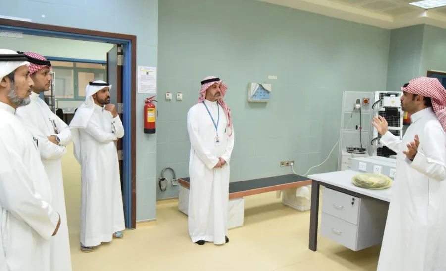 رئيس الجامعة يستقبل وفداً من كلية الملك فيصل الجوية وشركة بي إيه إي سيستمز لمناقشة المبادرات والمشاريع المشتركة - dsr