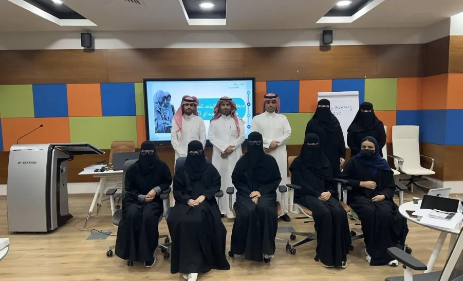 A workshop for talented female students in the Education Department in Majmaah to participate in the National Innovation Olympiad 2024  - صورة