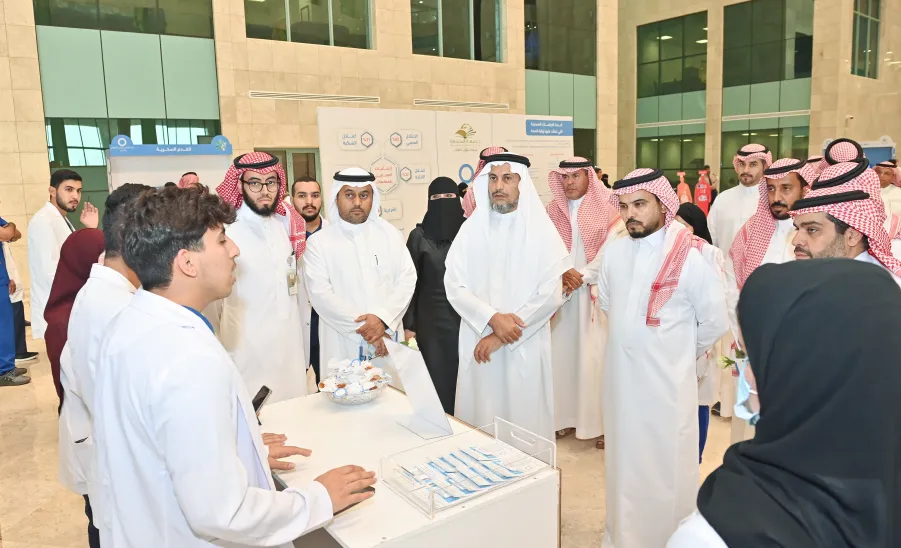 الجامعة تقيم معرضاً بمناسبة اليوم العالمي للسكري -  جامعة المجمعة 