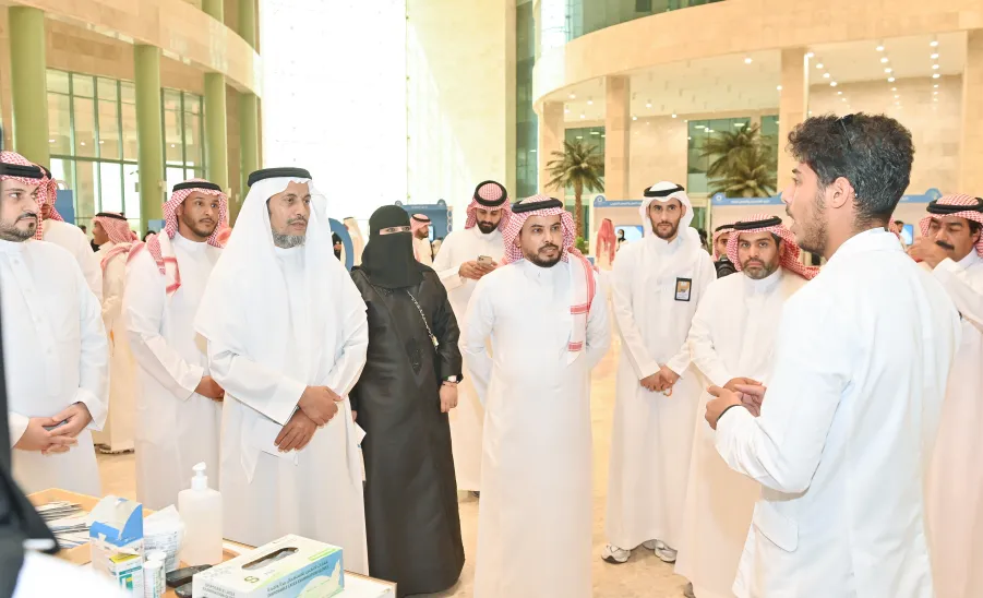 الجامعة تقيم معرضاً بمناسبة اليوم العالمي للسكري -  جامعة المجمعة 